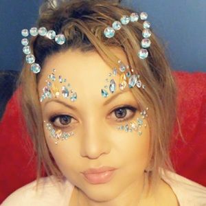 Meet your Posher, Juanita